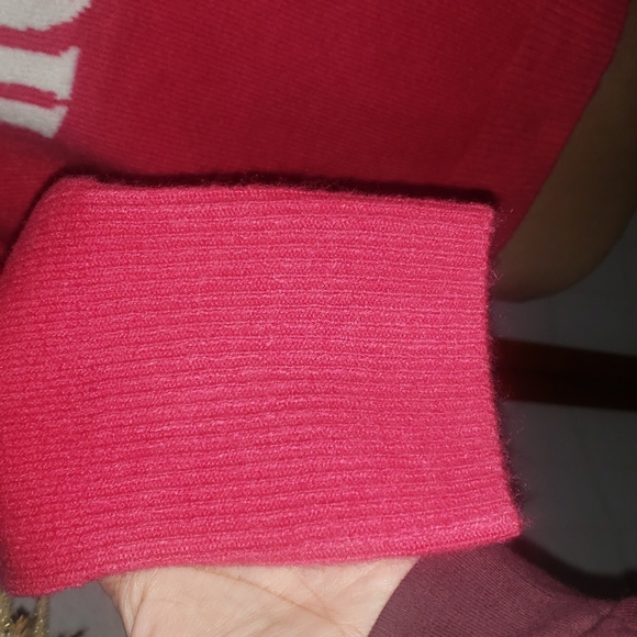 NWT Sip Sip Hooray Vince Camuto Long sleeve sweater - Picture 3 of 7